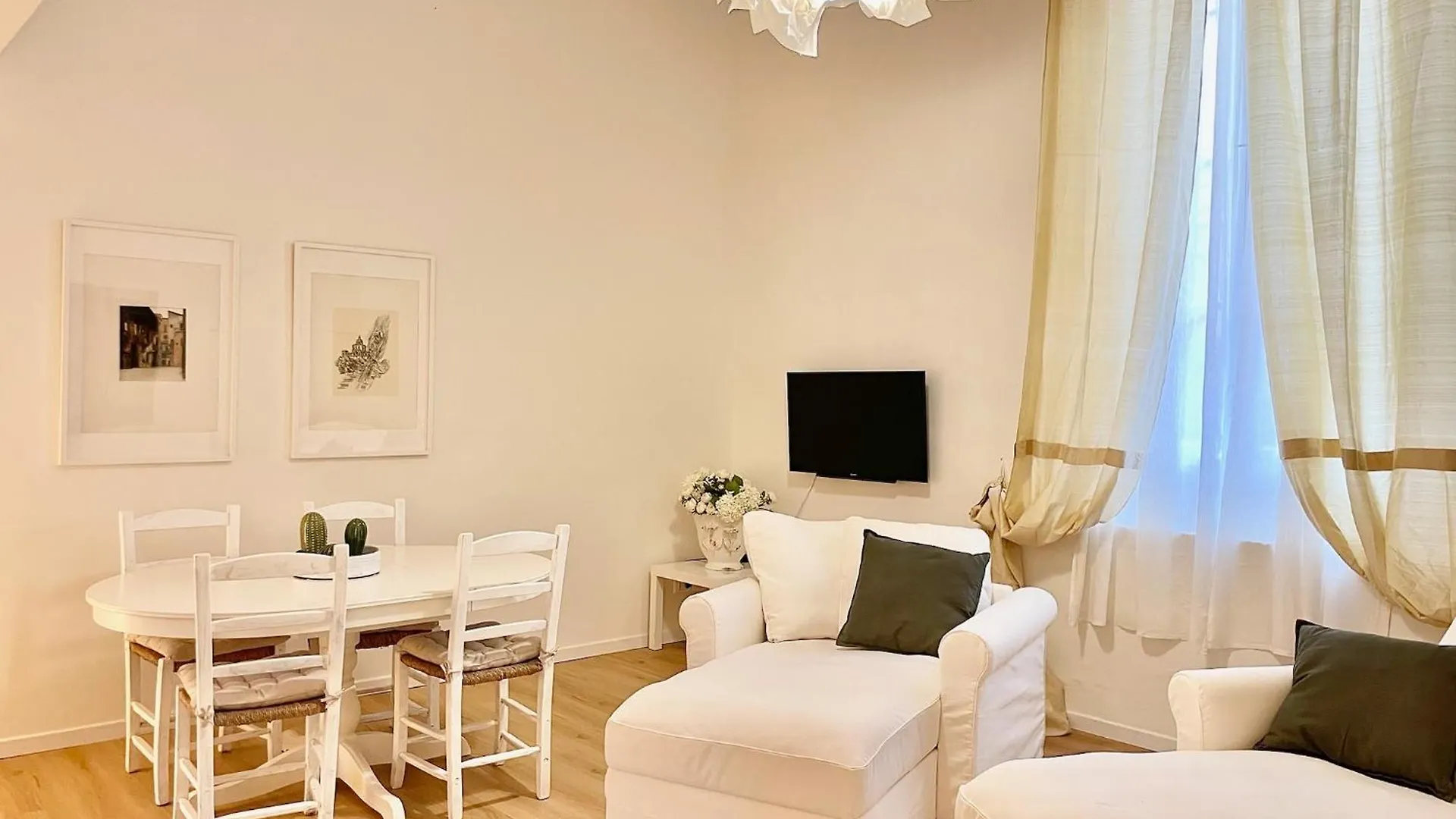 Elegante In Pieno Centro Storico Apartment Bologna Italy